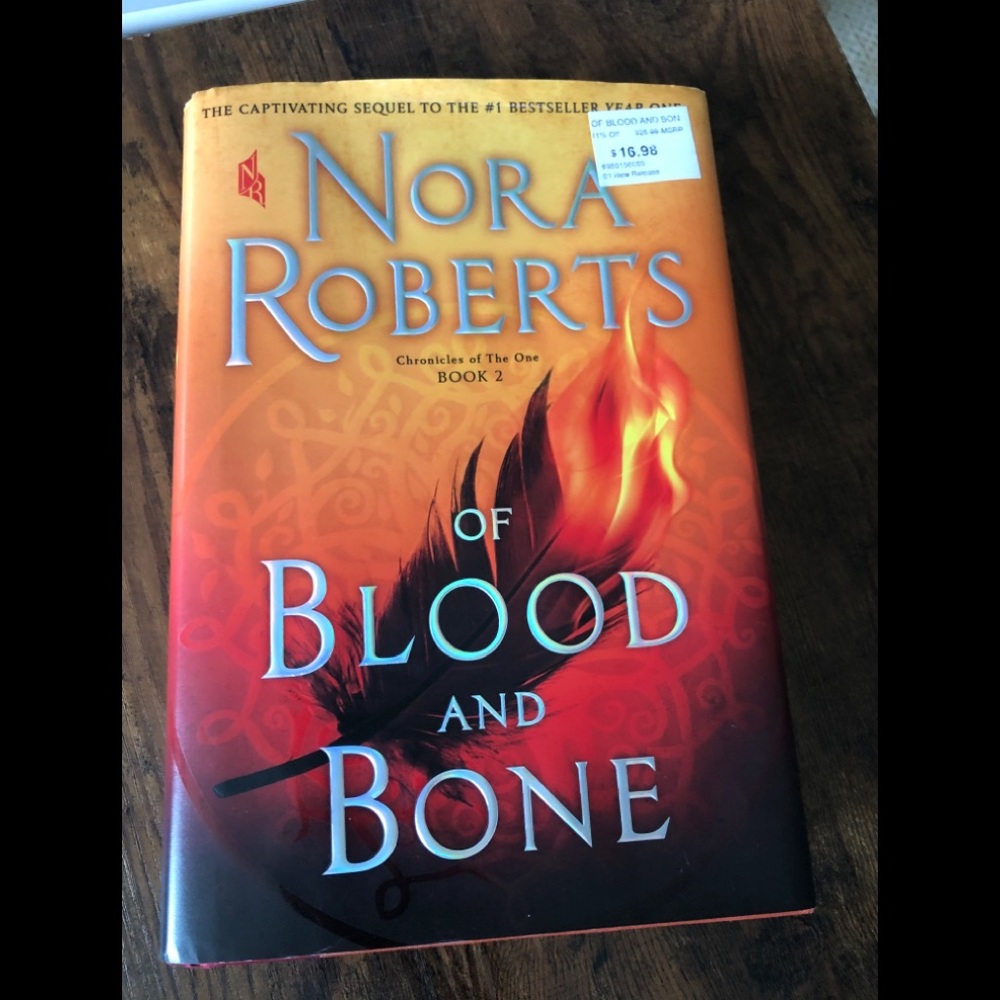Nora Roberts Blood and Bone Book